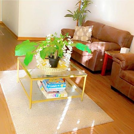 B1 Guest House Hope Mills Экстерьер фото